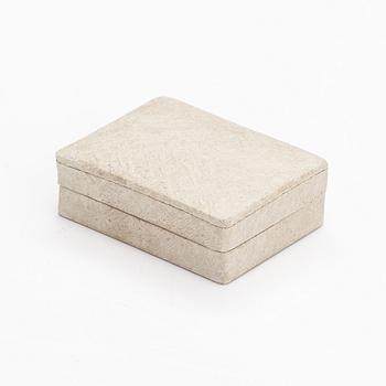 A silver necklace with a synthetic spinel and diamonds ca. 3.00 ct in total. Late 19th century.