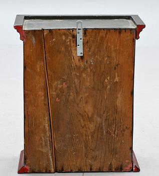 HÄNGSKÅP, allmoge, 1800-tal.