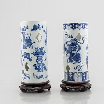 Two Chinese blue and white porcelain hat stands, Qing dynasty, 19th century.