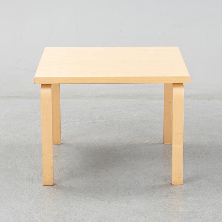 Alvar Aalto, a birch coffee table, Artek, Finland, 2002.