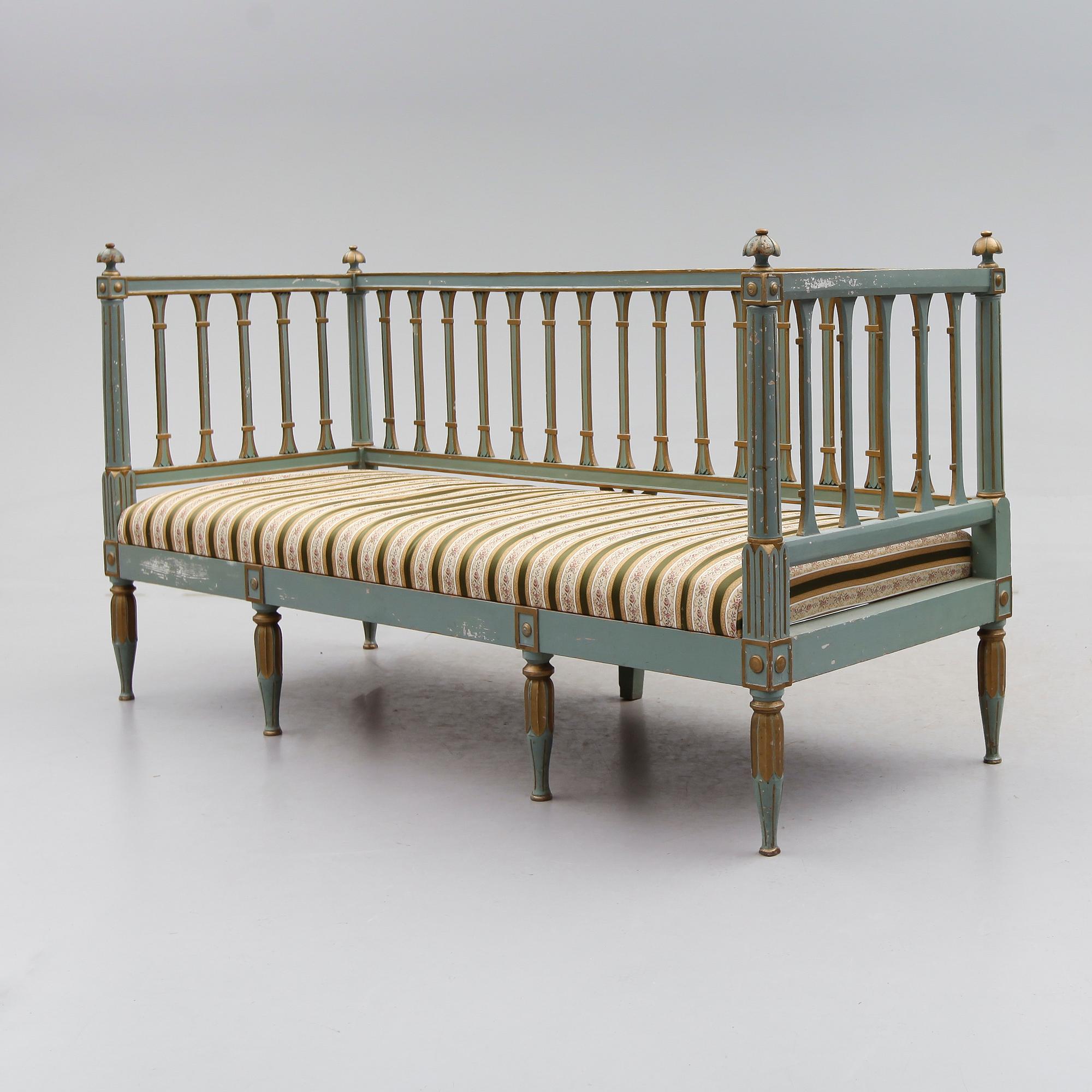 SOFFA, gustaviansk stil, 1900-talets första hälft.