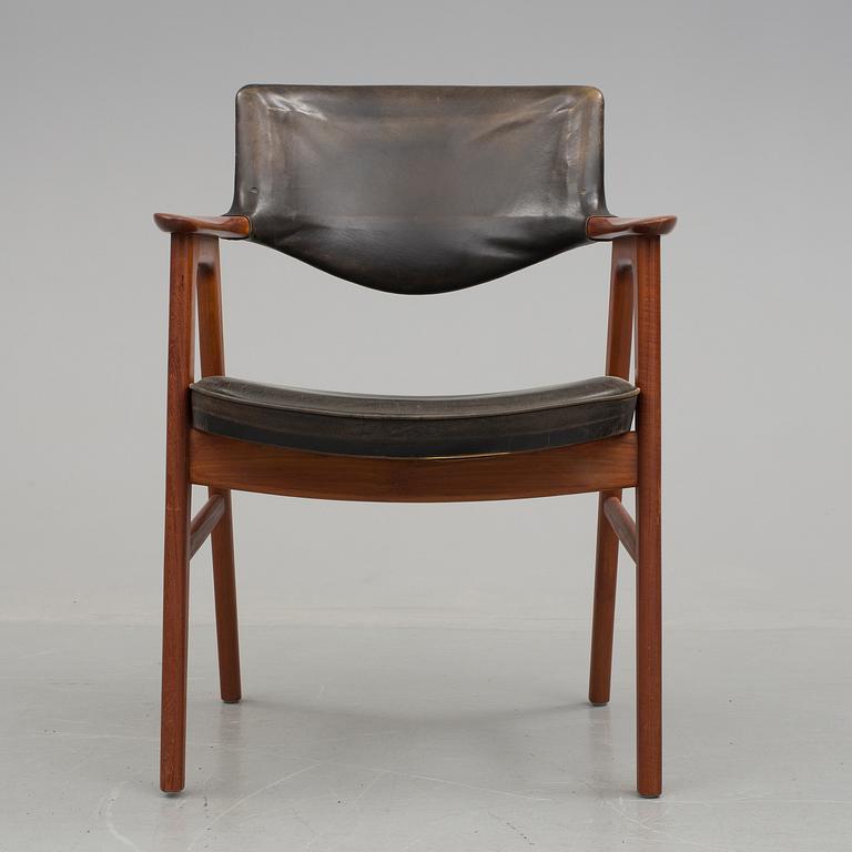 KARMSTOL, Eric Kirkegaard, Høng stolefabrik, Danmark, 1900-talets mitt.