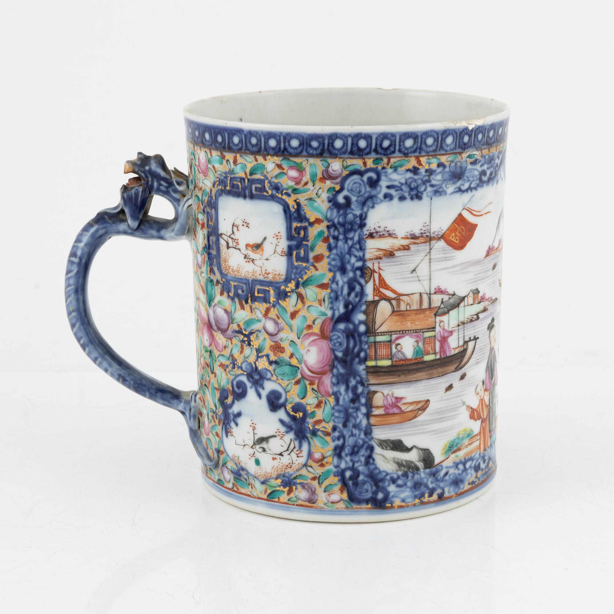 A large famille rose tankard, Qing dynasty, 18th Century.