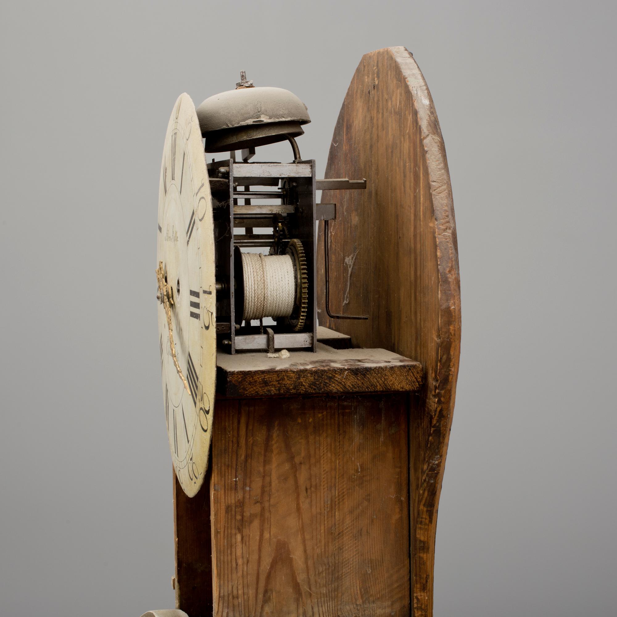 GOLVUR, 2 lod och pendel, Adam Basilier, Eskilstuna, verksam fram till 1782.