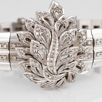 ARMBAND, 18K vitguld med åttkantslipade diamanter. Vikt 47,7 gram.
