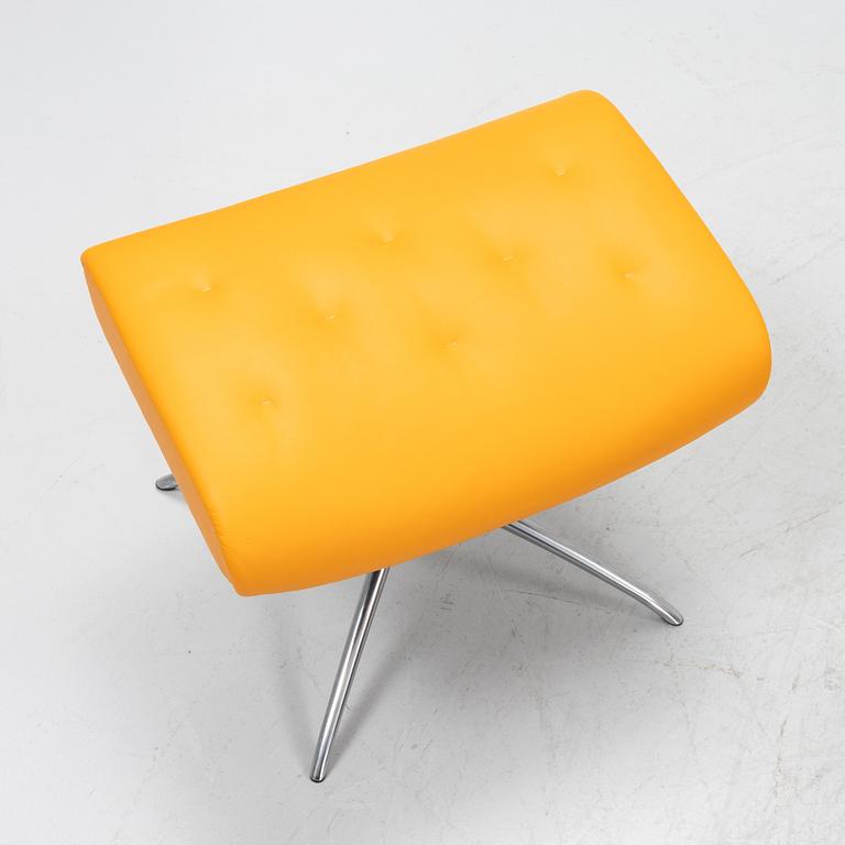 A 'London' stressless easy chair with foot stool, Norway.