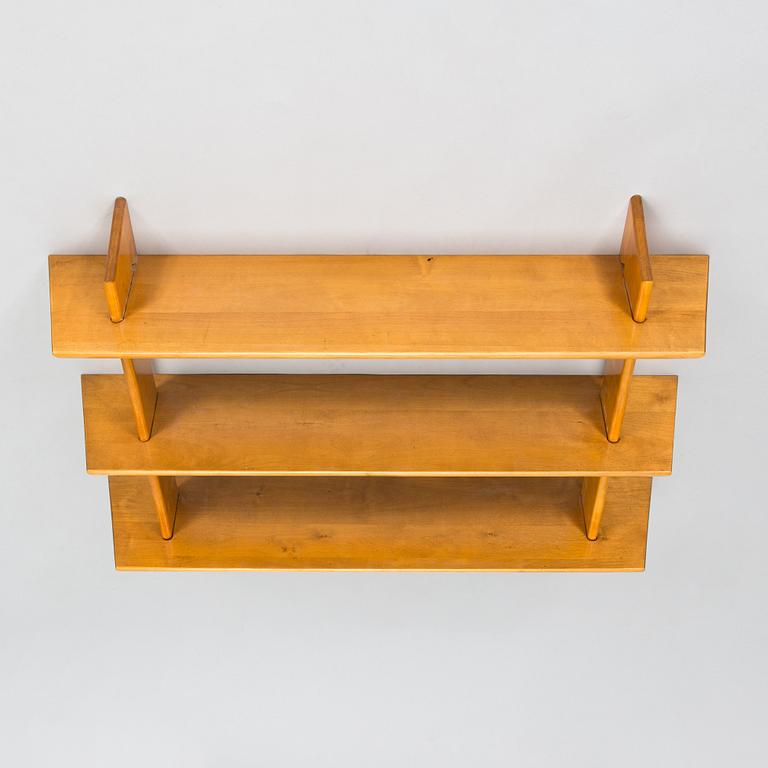 A mid-20th-century shelf.