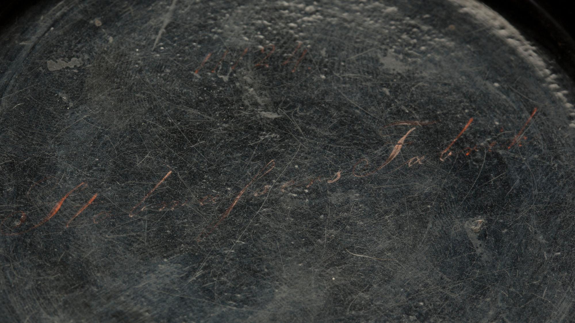 LACKDOSA, Papier Maché, Stobwasser, signerad 11/24 Stobwassers fabrik. 1800-talets första del.