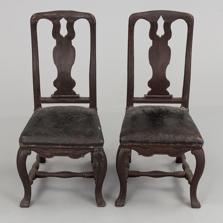 STOLAR, ett par snarlika, senbarock, 1700-tal.