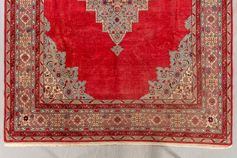 A semintique Tabris carpet ca 350x243 cm.