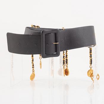 Chanel, skärp, storlek 85, 1993.
