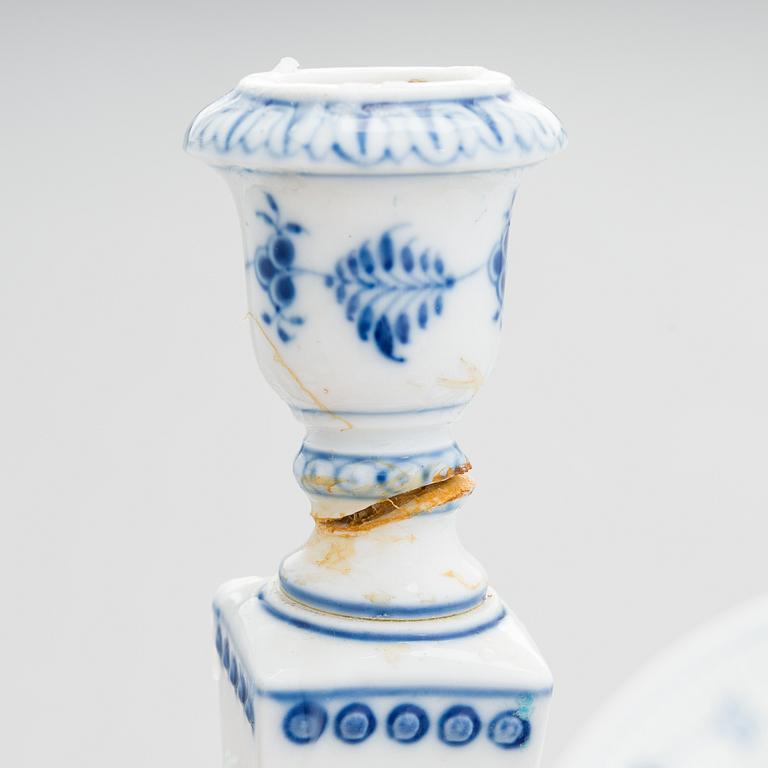 Ruoka-astiasto,  93 osaa, "Musselmalet", Royal Copenhagen, Tanska 1958-66.