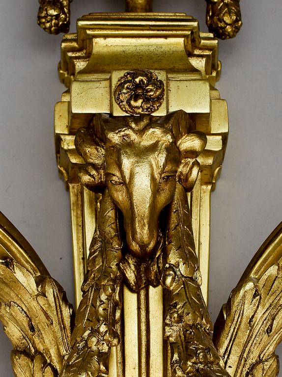 APPLIQUER, ett par, Louis XVI-stil, 1900-tal.