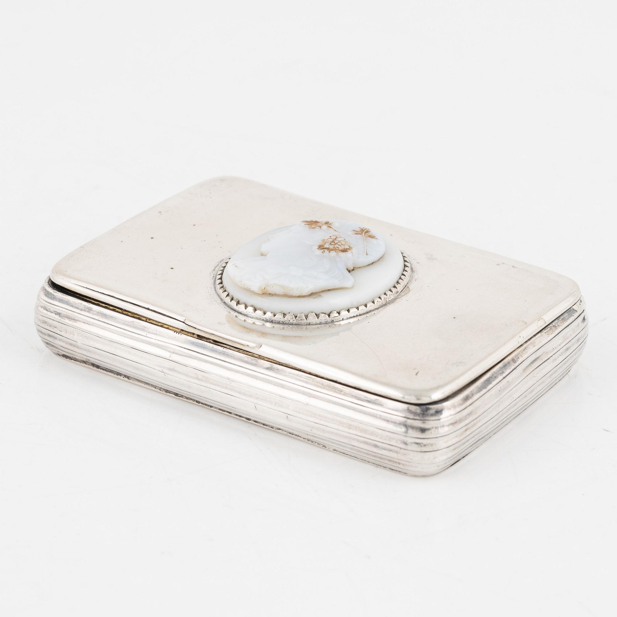 A Swedish Parcel-Gilt Snuff Box with Cameo, mark of Gustaf Grönvall, Stockholm 1856.
