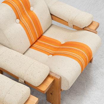 Fåtöljer, ett par, furu, 1970-tal.