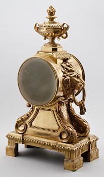 BORDSPENDYL, mässing, 1800-talets andra hälft.