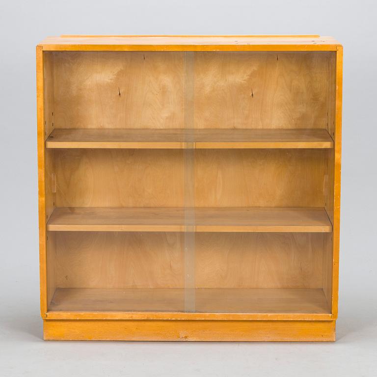 Aino Aalto, bokhylla / Bokskåp, O.Y. Huonekalu- ja Rakennustyötehdas A.B. 1940/1950-tal.