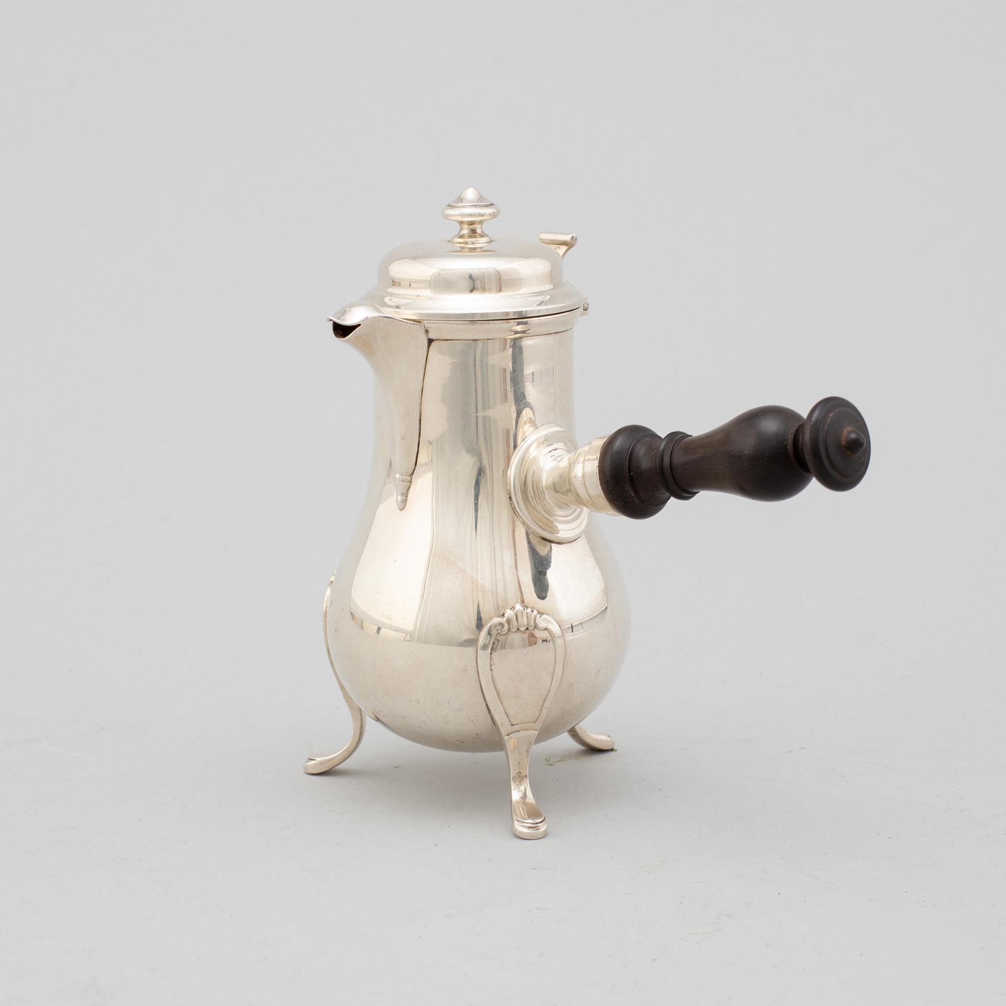 A FRENCH SILVER CHOCOLATE POT, 19th century.