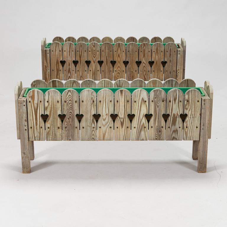 Blombänk, ett par, furu.