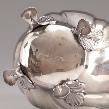 KAFFEKANNA, silver, C.G Hallbergs, Stockholm, 1950, total vikt 790g.