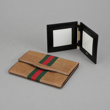 VÄSKA och FOTORAM, Gucci.