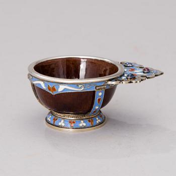 A RUSSIAN CHARKA, silver, ceramic and enamel, St:Petersburg 1885, Fredrik Tiander.