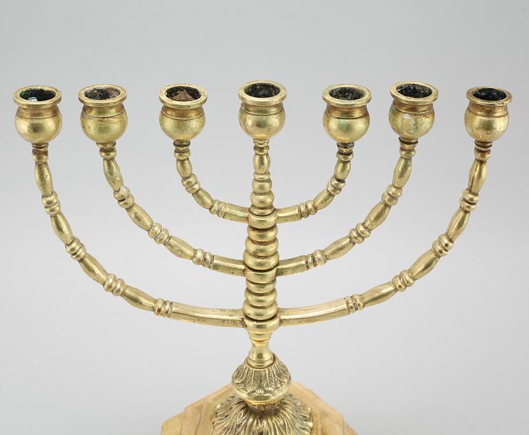 MENORA, 1800-tal.
