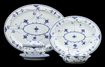 SERVISDELAR, 4 st, porslin, "Musselmalet", Royal Copenhagen, 1900-tal.