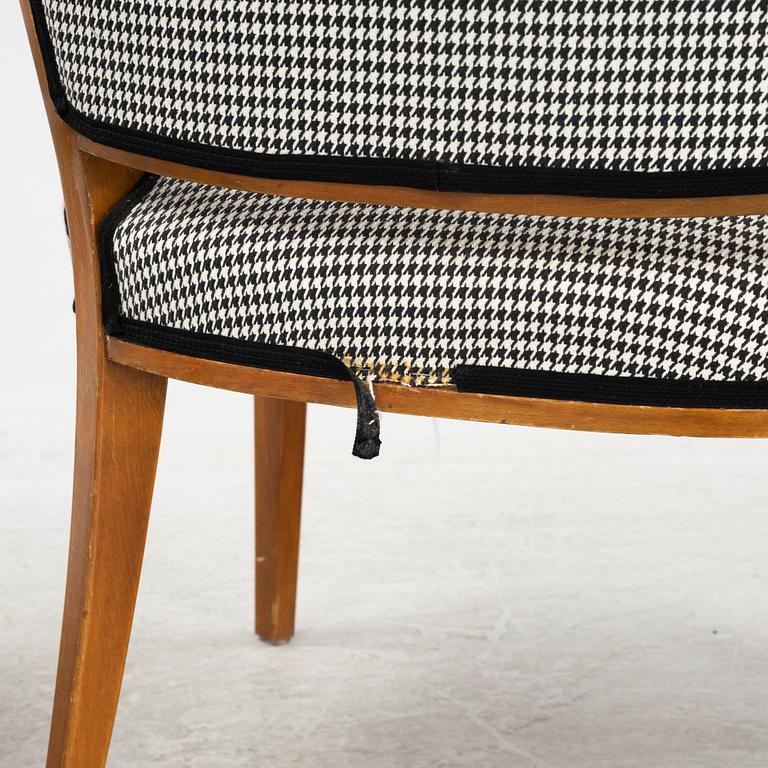 ASKI, AB Svenska Kontorsmöbelindustrier, a pair of beech armchairs, Bodafors, 1940's/50's.