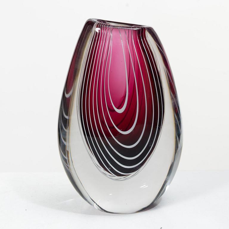 Vicke Lindstrand, vas, glas, Kosta, modell 1114, 1950-tal.