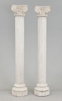 PILASTRAR, ett par. 1900/2000-tal.