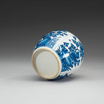 BOJAN, porslin. Qing dynastin, Kangxi (1662-1722).