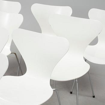 STOLAR, 8 st. "Sjuan", Arne Jacobsen för Fritz Hansen.