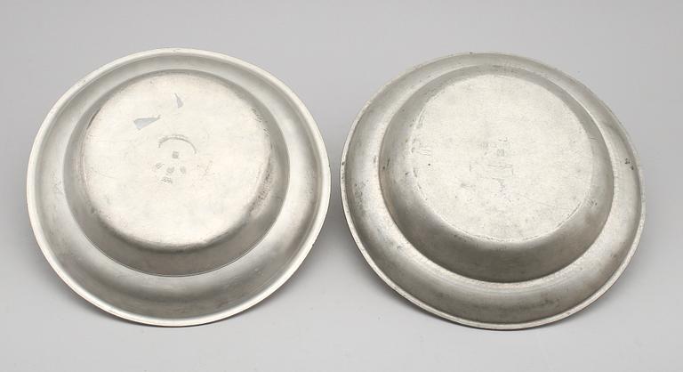 FAT, 2 st, tenn, bl a Nils-Erik Justelius, Eksjöe, 1785 och 1842.