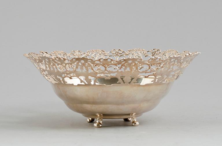 SKÅL, silver, Gewe, 1960. Vikt ca 243 gram.
