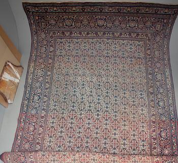 MATTA, semiantik, sannolikt Khorasan. Ca 470x300 cm.