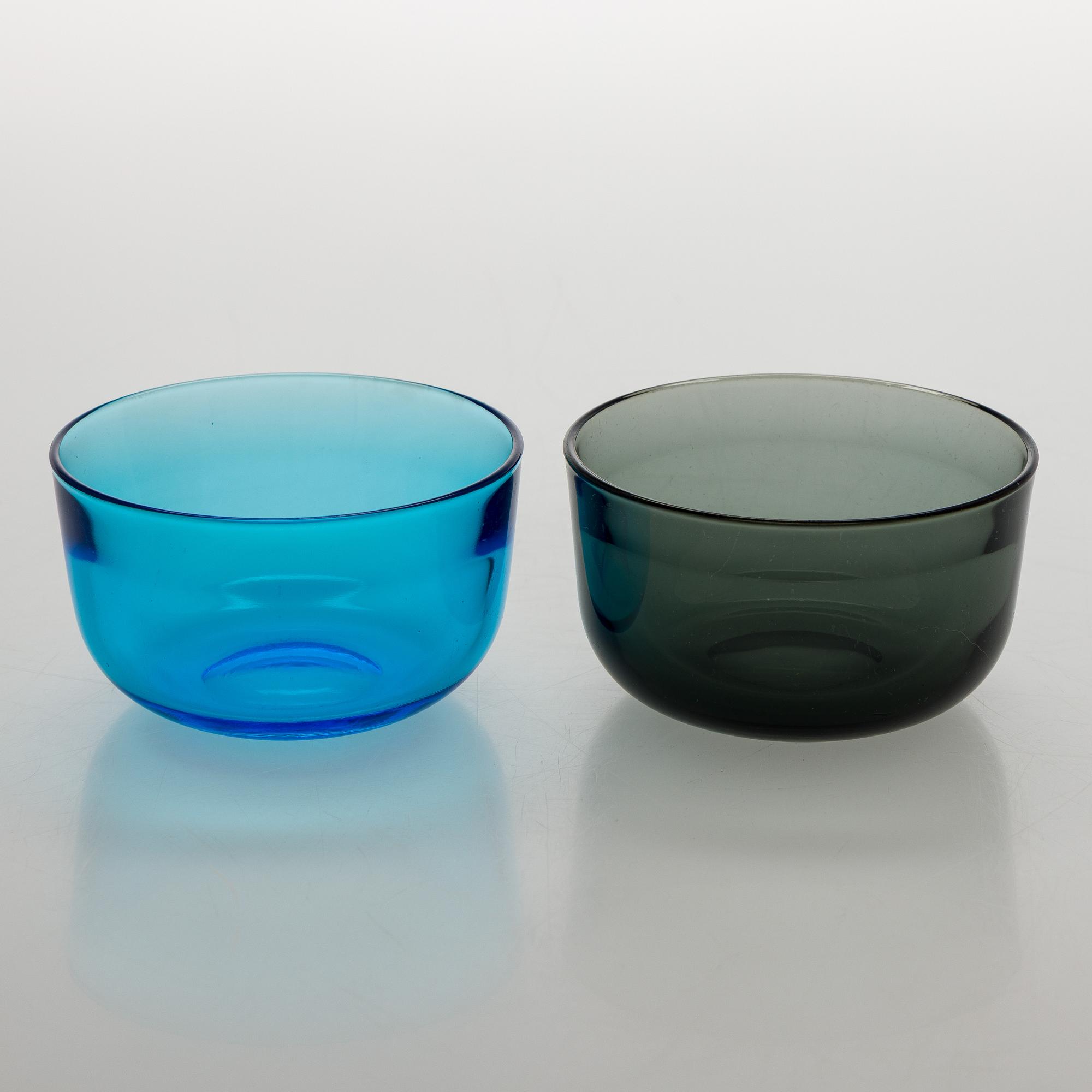 Kaj Franck, dessertskålar, 28 st, "Fasetti", Nuutajärvi Notsjö, 1960-tal.