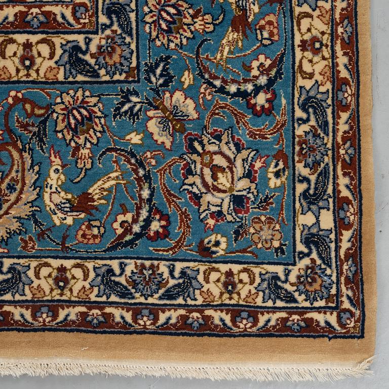 Matta, old Isfahan, part silk, ca 253 x 177 cm, signerad  Isfahan - Ali Dordashti.