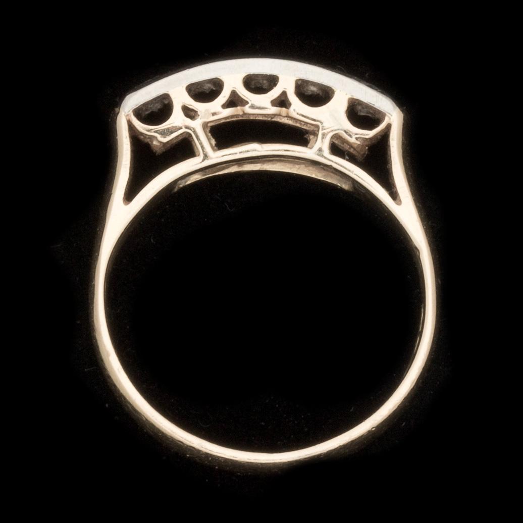 RING, 18k guld- vitguld med briljantslipade diamanter, ca 0,25ct. Vikt ca 6g.