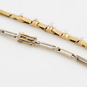 Pearl and rose cut diamond bracelet.