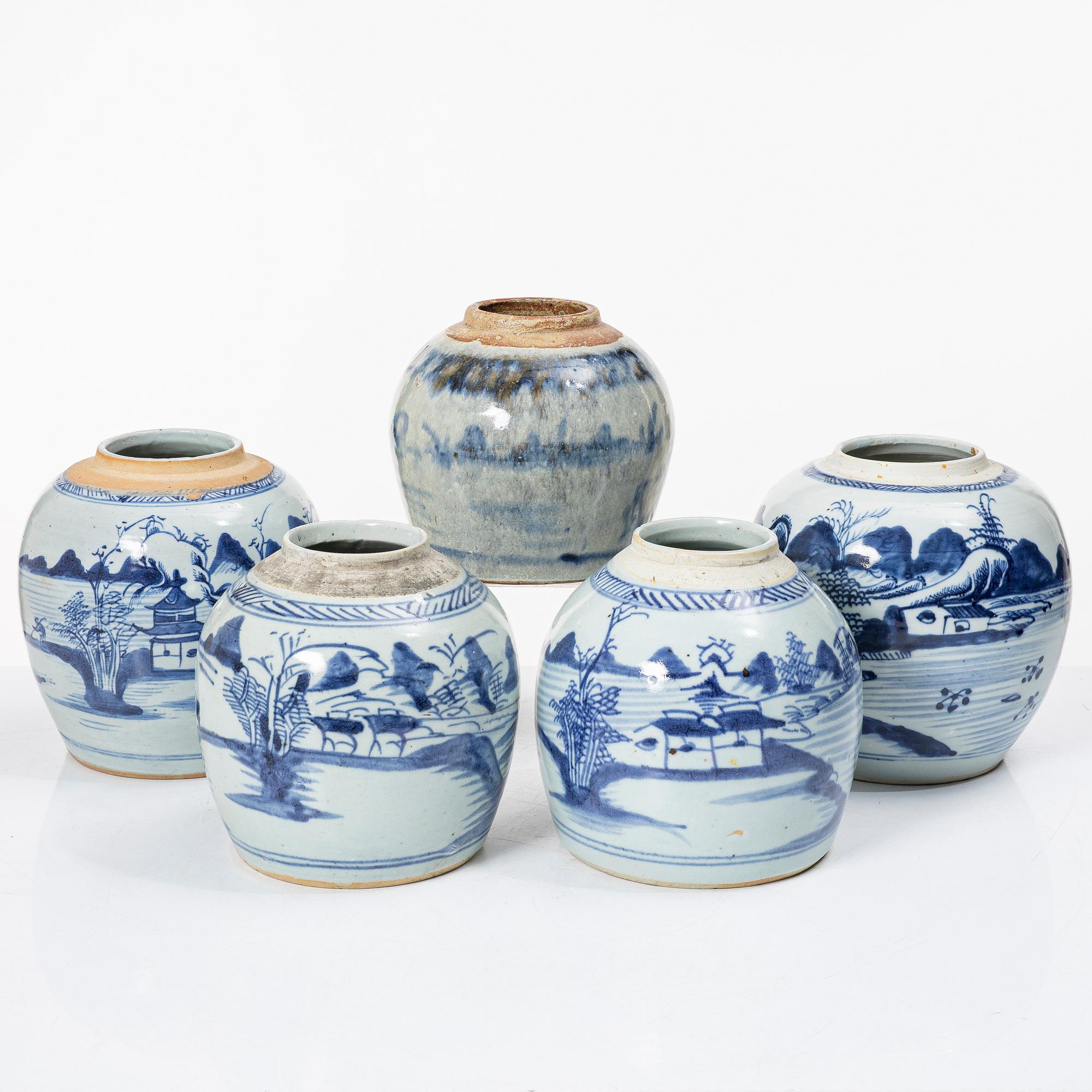 Five porcelain jars, China, Qing dynasty, 19th century.
