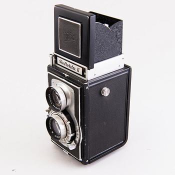 Set of five cameras, with accessories, 1920-50-tal.