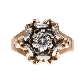411. SORMUS, 18K kultaa, briljanttihiottu timantti n. 0.40 ct H/vs. Koko 17. Paino 5 g.
