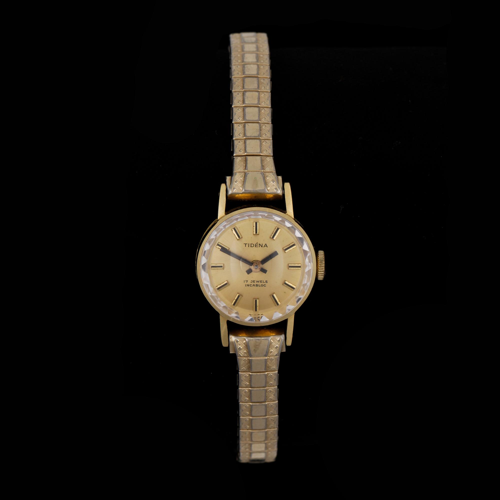 PARTI GULD SAMT DAMARMBANDSUR, 11 delar. Vikt (exkl ur) ca29g.