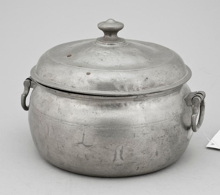 GRÖTSKÅL, tenn, 1800-tal.