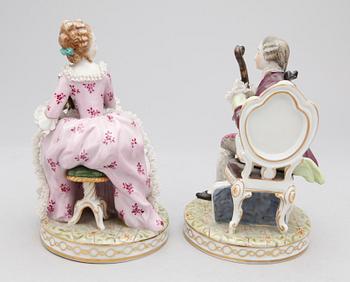 FIGURINER, ett par. porslin, 1900-talets första hälft.