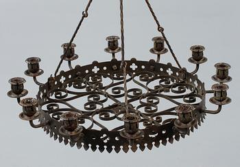 LJUSKRONA, enligt uppgift från Frankrike, 1900-talets första hälft. Höjd 53 cm exkl krok och kedja.