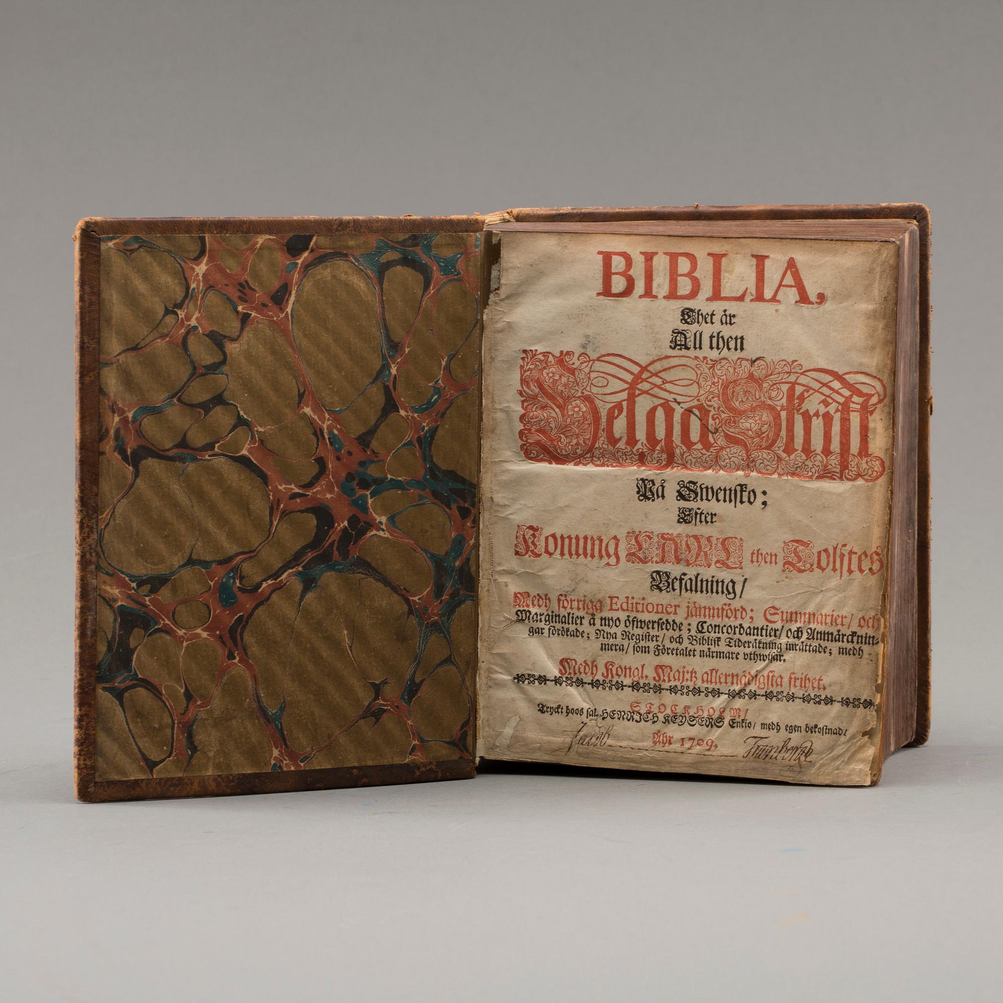 KARL XII:S FÄLTBIBEL, "Biblia, thet är all then Helga skrift på swensko...", Stockholm, 1709.