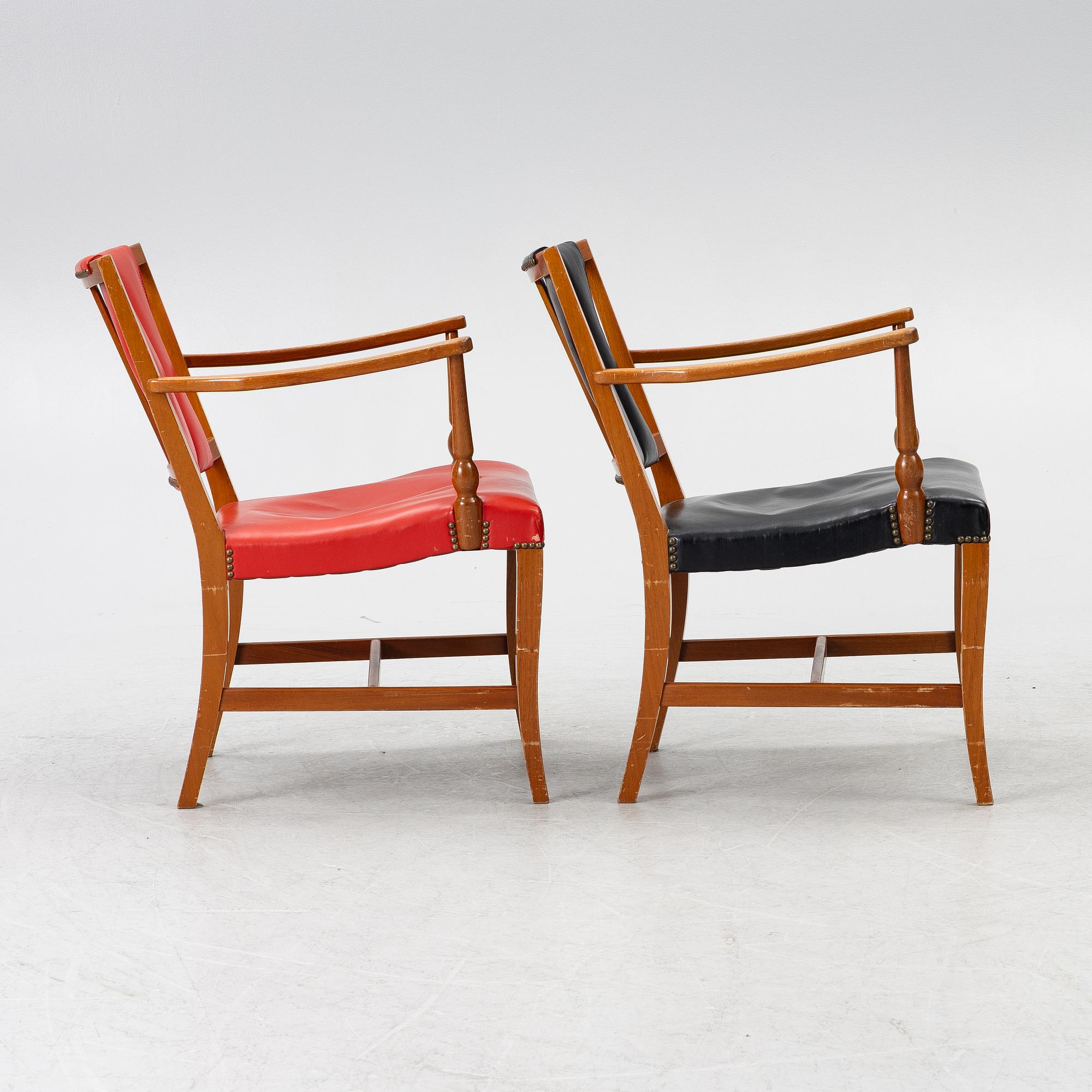 Josef Frank, two armchairs, model B 2067, Svenskt Tenn pre 1985.