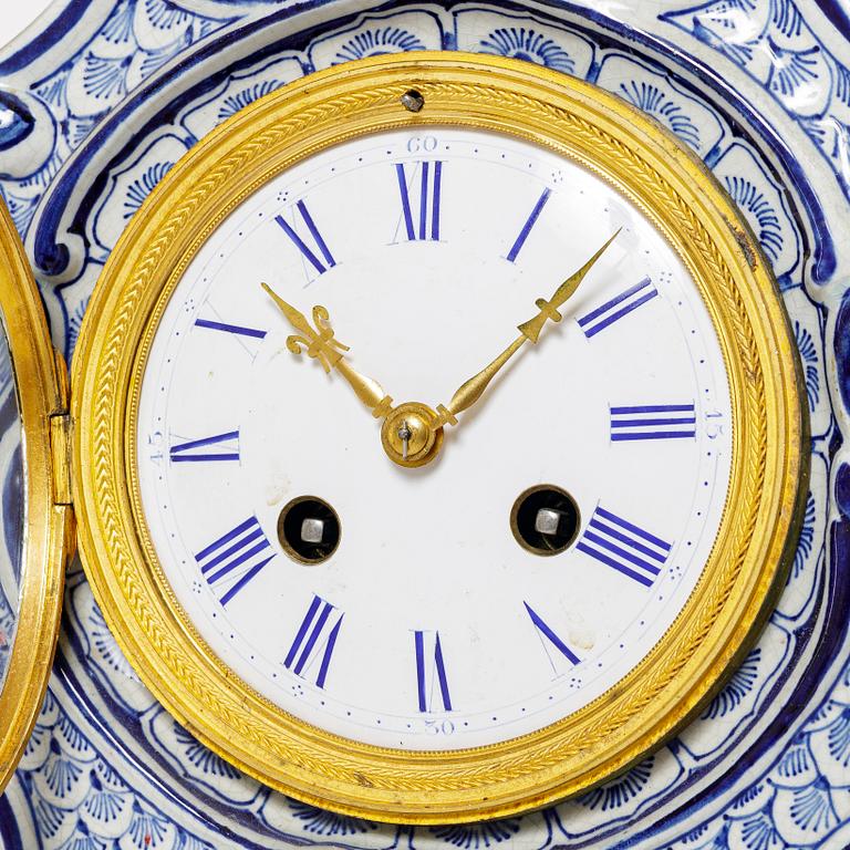 Bordspendyl, fajans, Delft, Holland, sent 1800-tal.